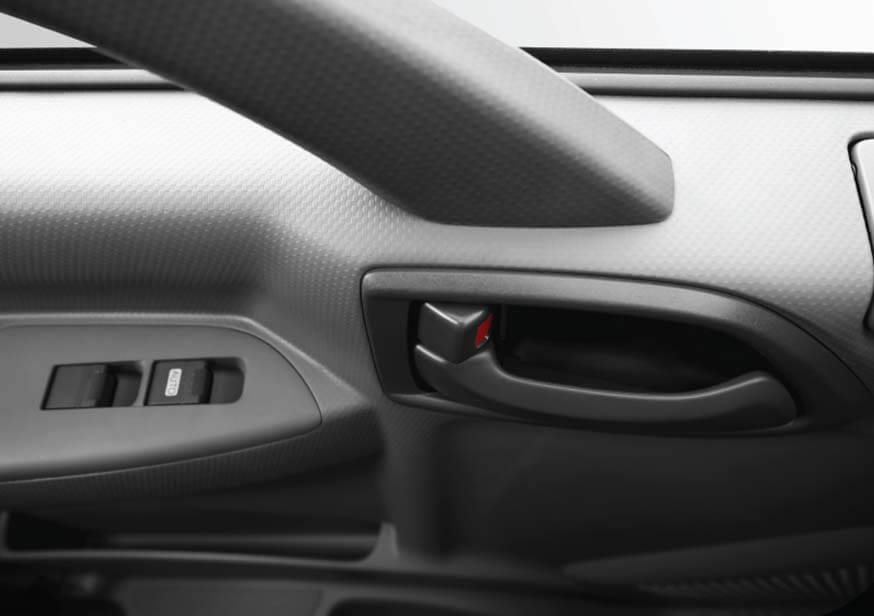 Cửa sổ chỉnh điện và khóa cửa trung tâm