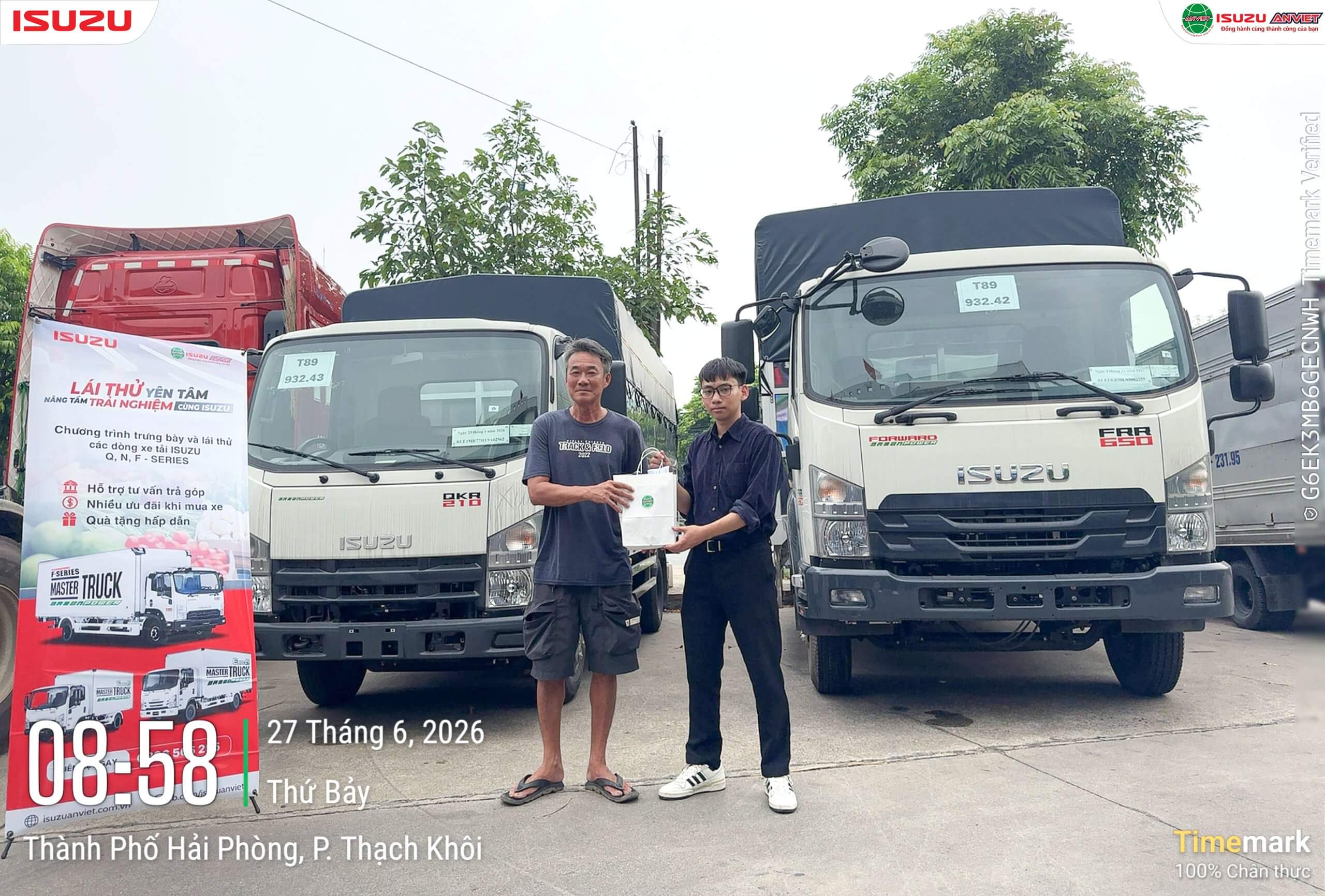 Các dòng xe tải Isuzu Q-Series, N-Series và F-Series tại sự kiện.