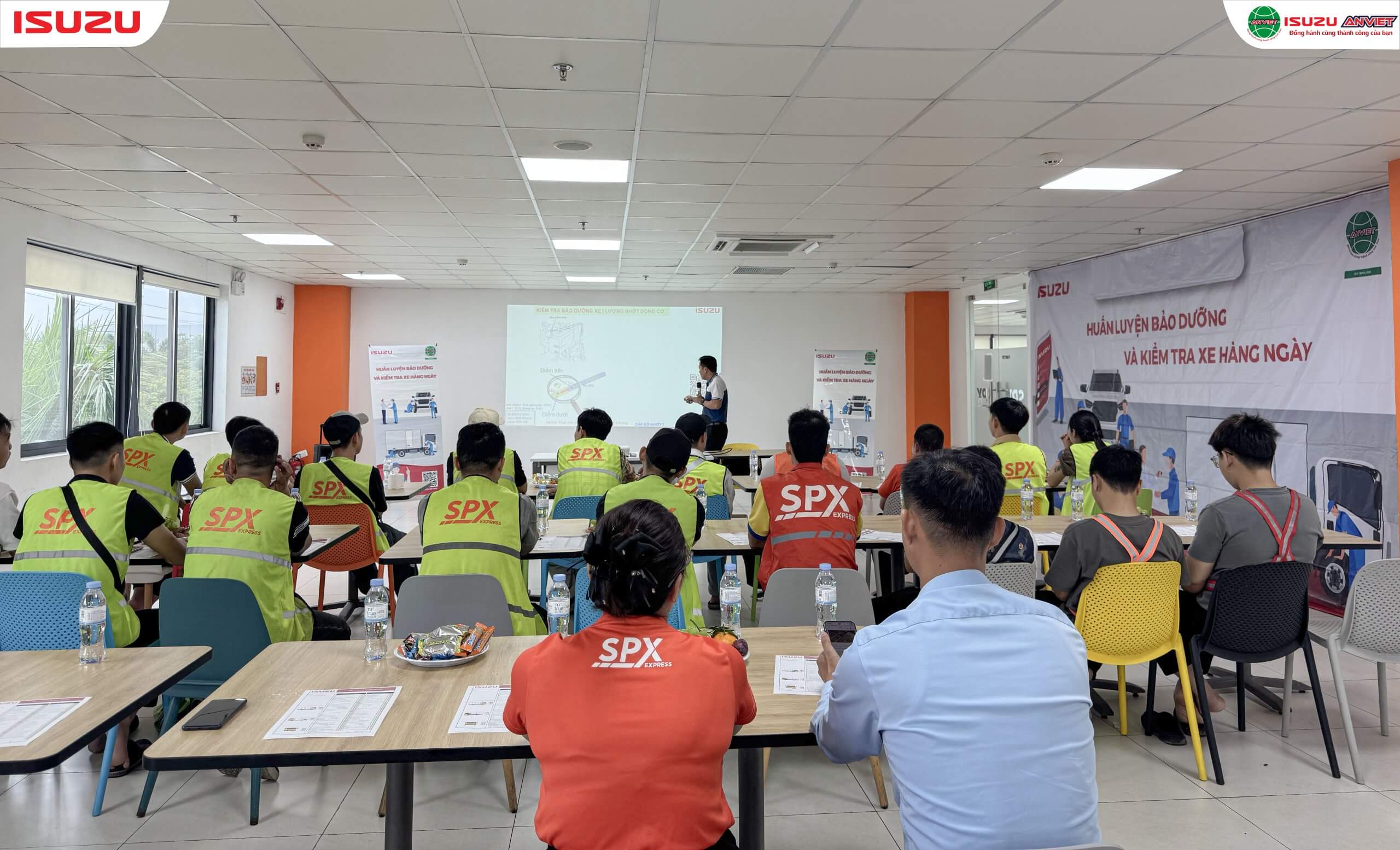 Isuzu An Việt đồng hành cùng khách hàng doanh nghiệp