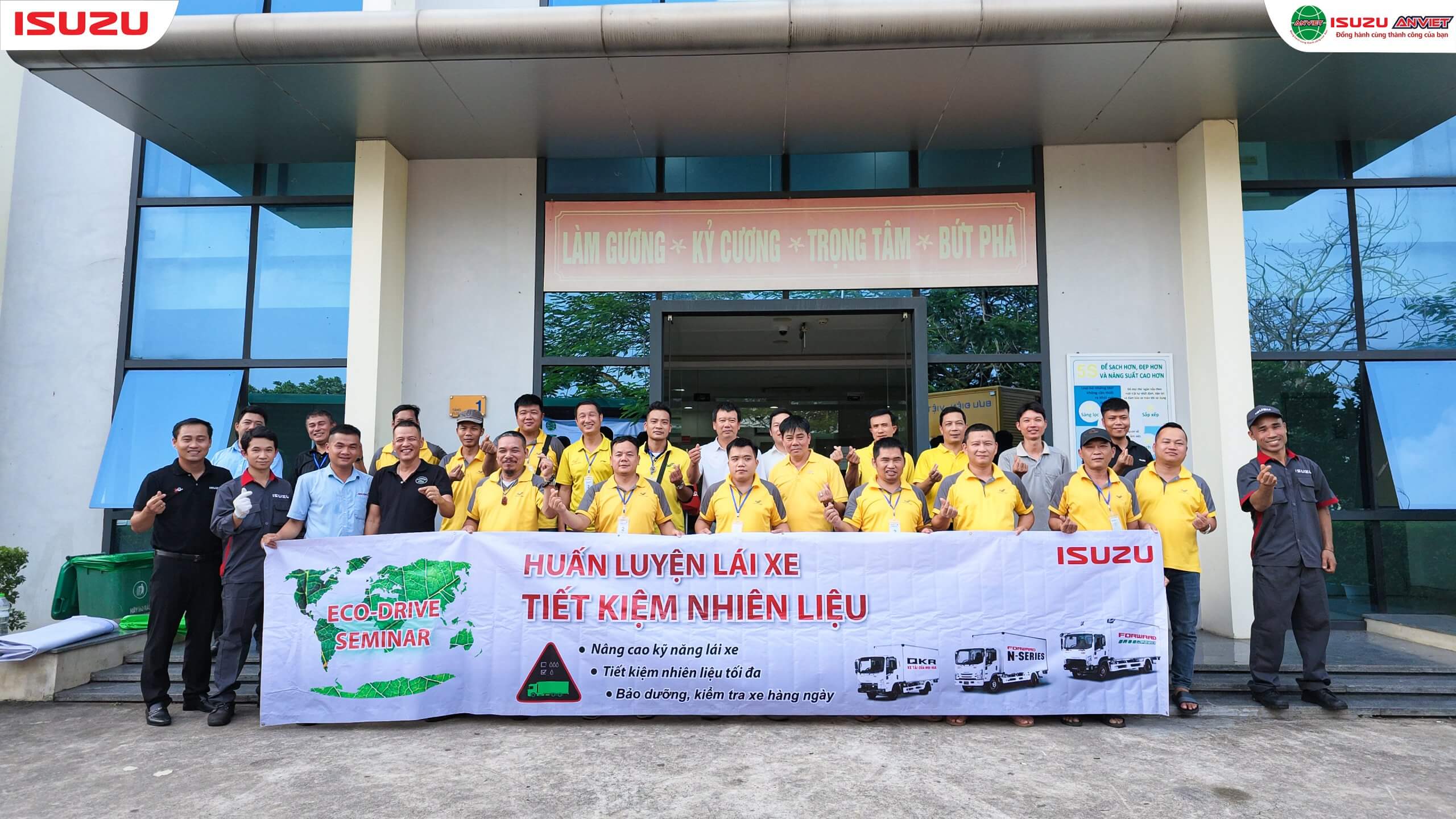 Isuzu An Việt tổ chức chương trình huấn luyện lái xe tiết kiệm nhiên liệu