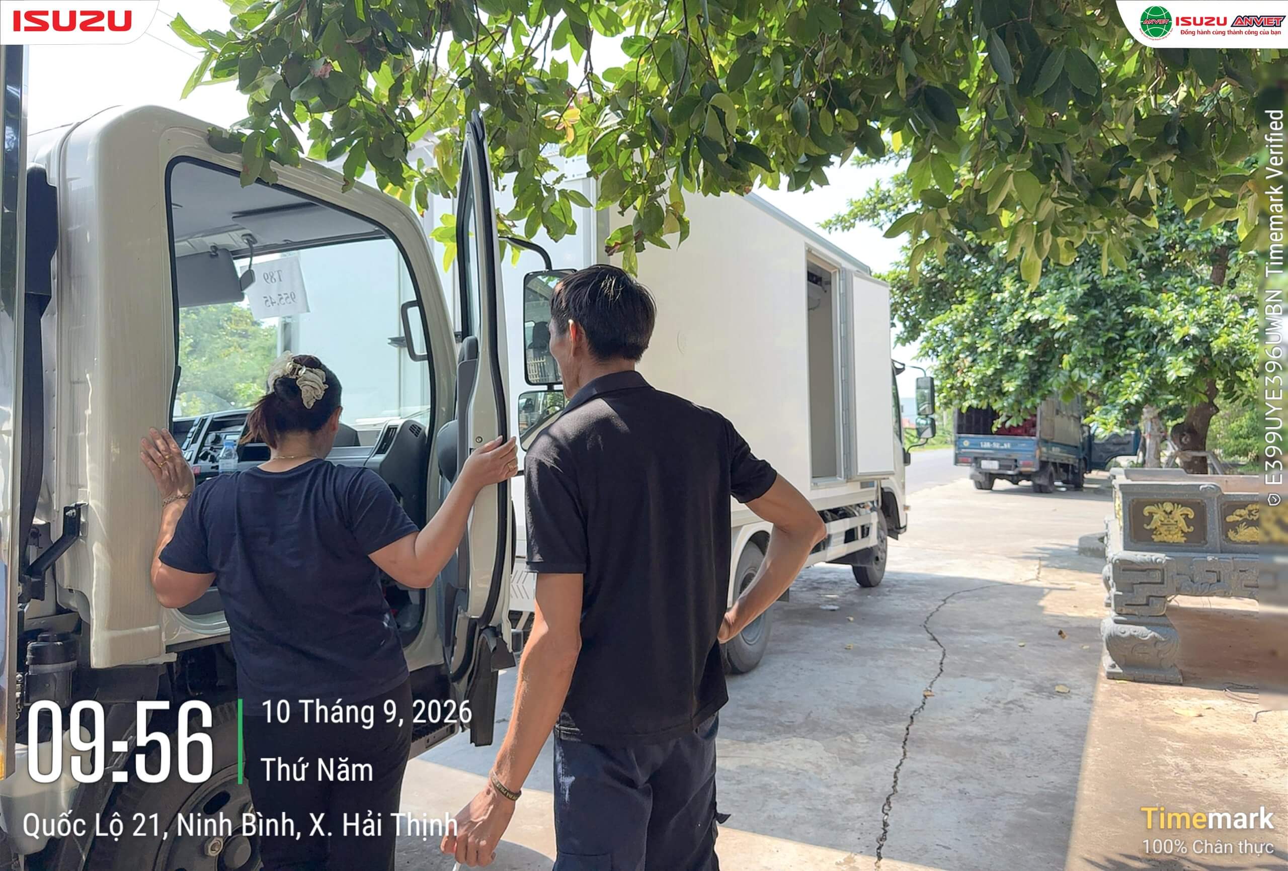 Xe tải đông lạnh Isuzu QKR tại sự kiện